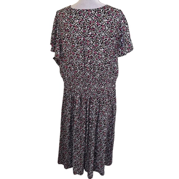 Lane Bryant Black with Ditsy Floral Print V-neck Flutter Sleeve Dress 18 - Picture 8 of 11